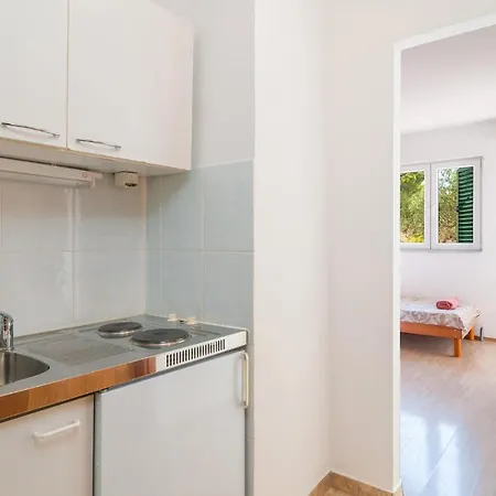 Beautiful In With Kitchenette Διαμέρισμα *